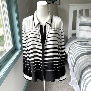 White House Black Market Blouse sz XL